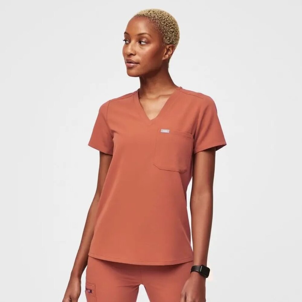 FIGS TERRACOTTA - CATATINA ONE POCKET SCRUB TOP SIZE XS